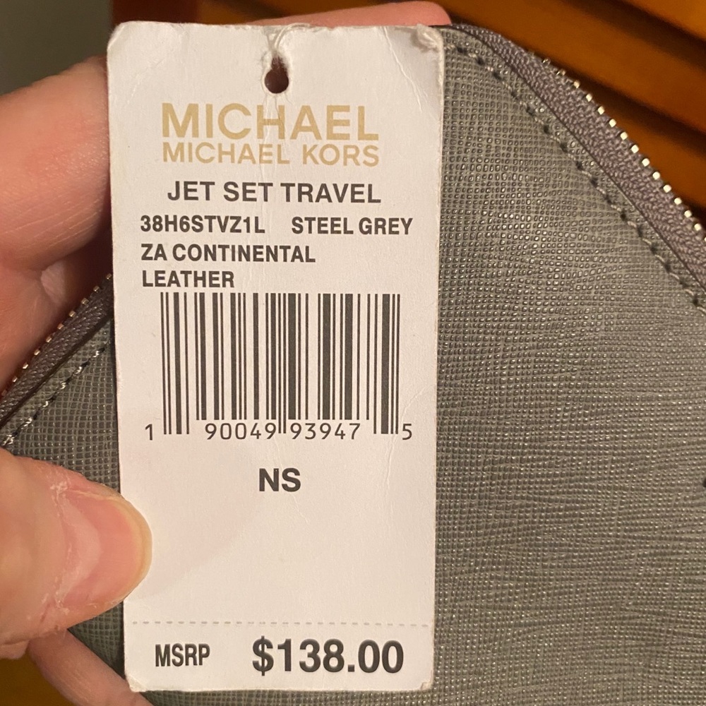 Micheal kors wallet
